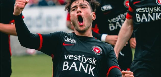 فيديو-|-أمام-أنظار-عاشور.-ميتلاند-يواصل-الصحوة-بفوز-صعب-على-لينجبي-في-الدوري-الدنماركي - يلا شوت | yalla shoot | أهم مباريات اليوم بث مباشر | يلاشوت لايف فيديو-|-أمام-أنظار-عاشور.-ميتلاند-يواصل-الصحوة-بفوز-صعب-على-لينجبي-في-الدوري-الدنماركي