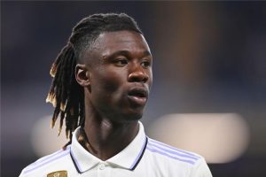 ريال مدريد يضع خطة لتجديد عقد كامافينجا