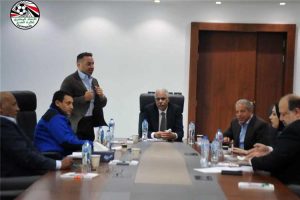 اتحاد الكرة يرد في بيان رسمي على أنباء اشتباك عضو المجلس مع رئيس أحد الأندية