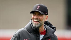 كلوب يُعلن قادة ليفربول بالكامل بعد رحيل هندرسون.. ووضع محمد صلاح
